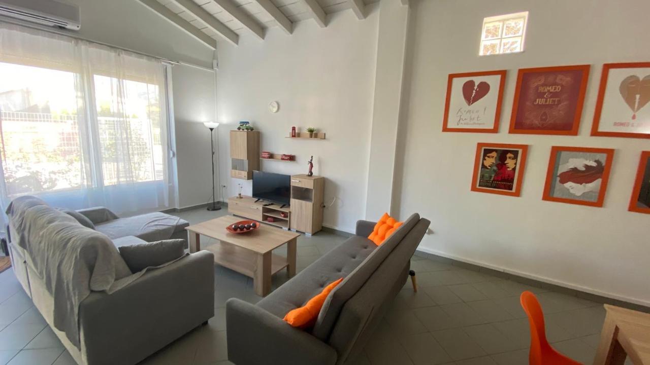 Appartement Patras Romeο House Extérieur photo
