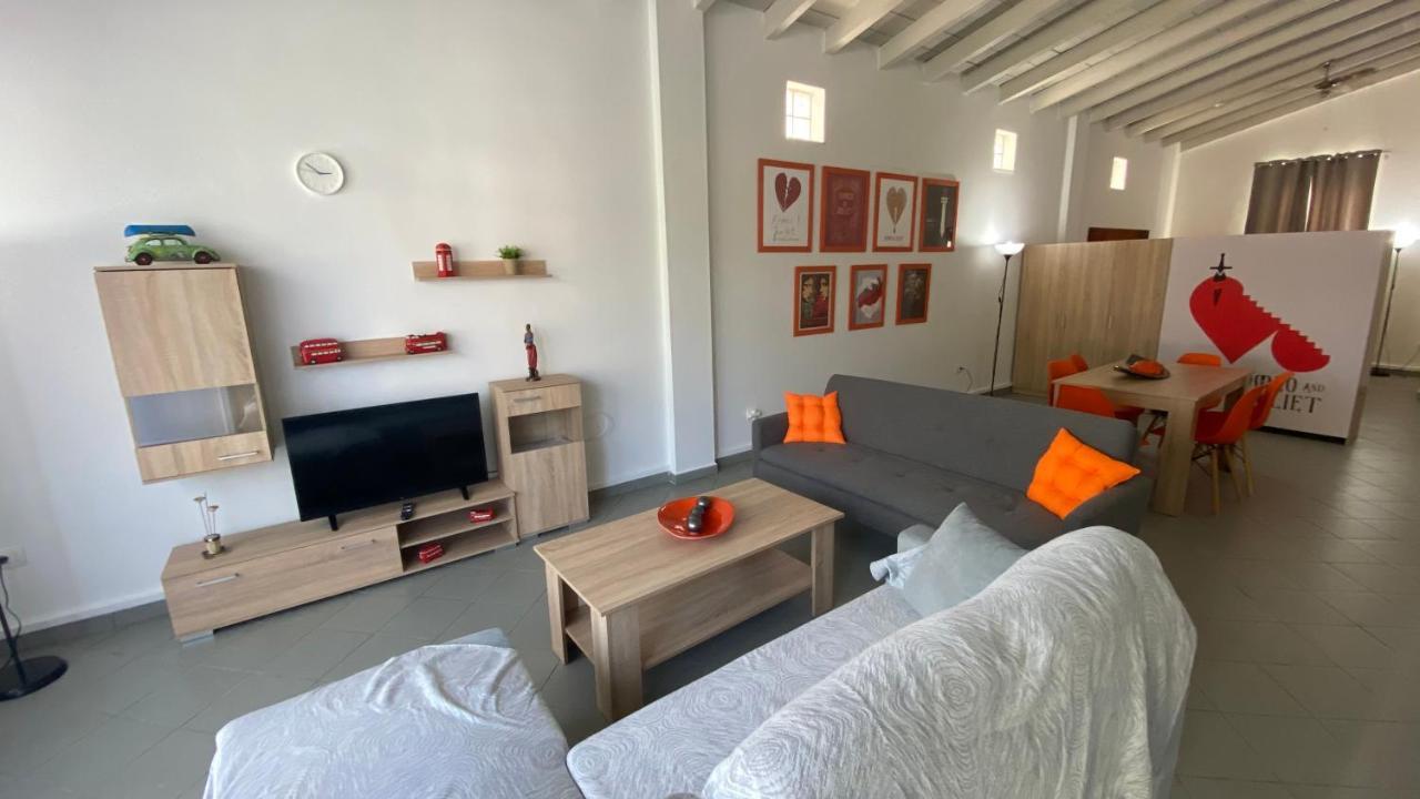 Appartement Patras Romeο House Extérieur photo